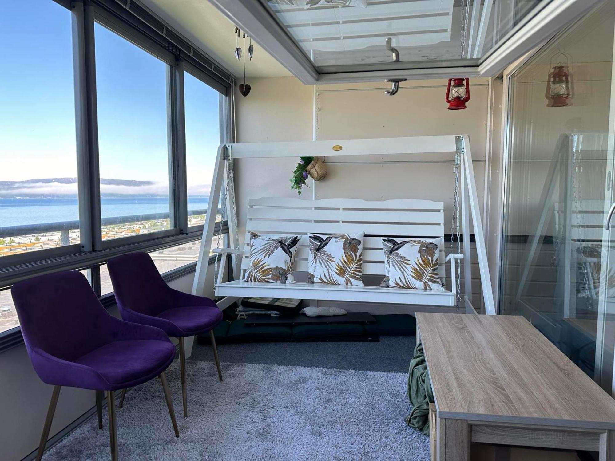Arctic Inn, Cozy Single Bed Private Room In A Shared Apartment With Stunning Tromso Views Екстериор снимка